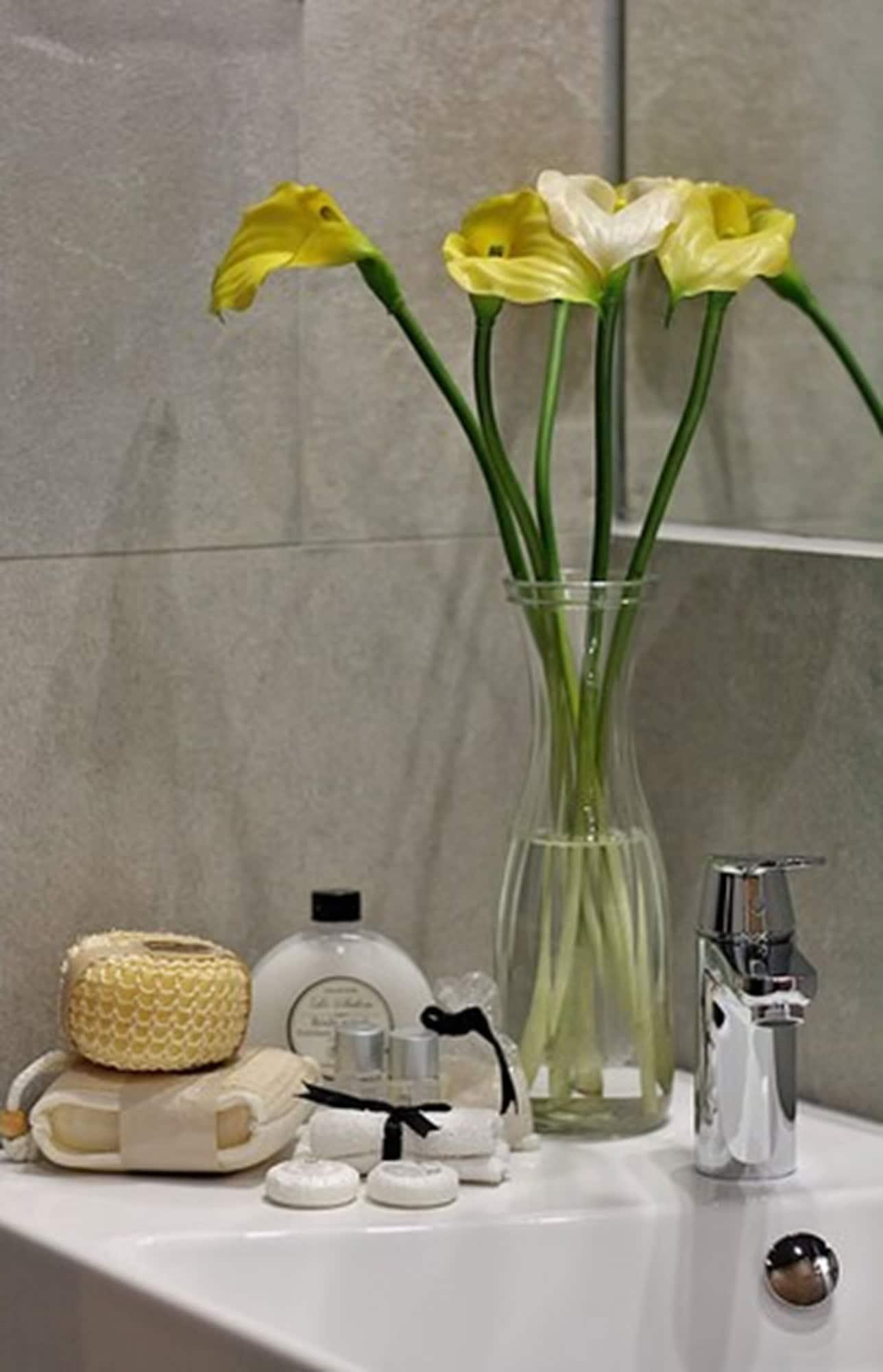 Apartamentos Suites Oficentro Deluxe Малага Екстер'єр фото