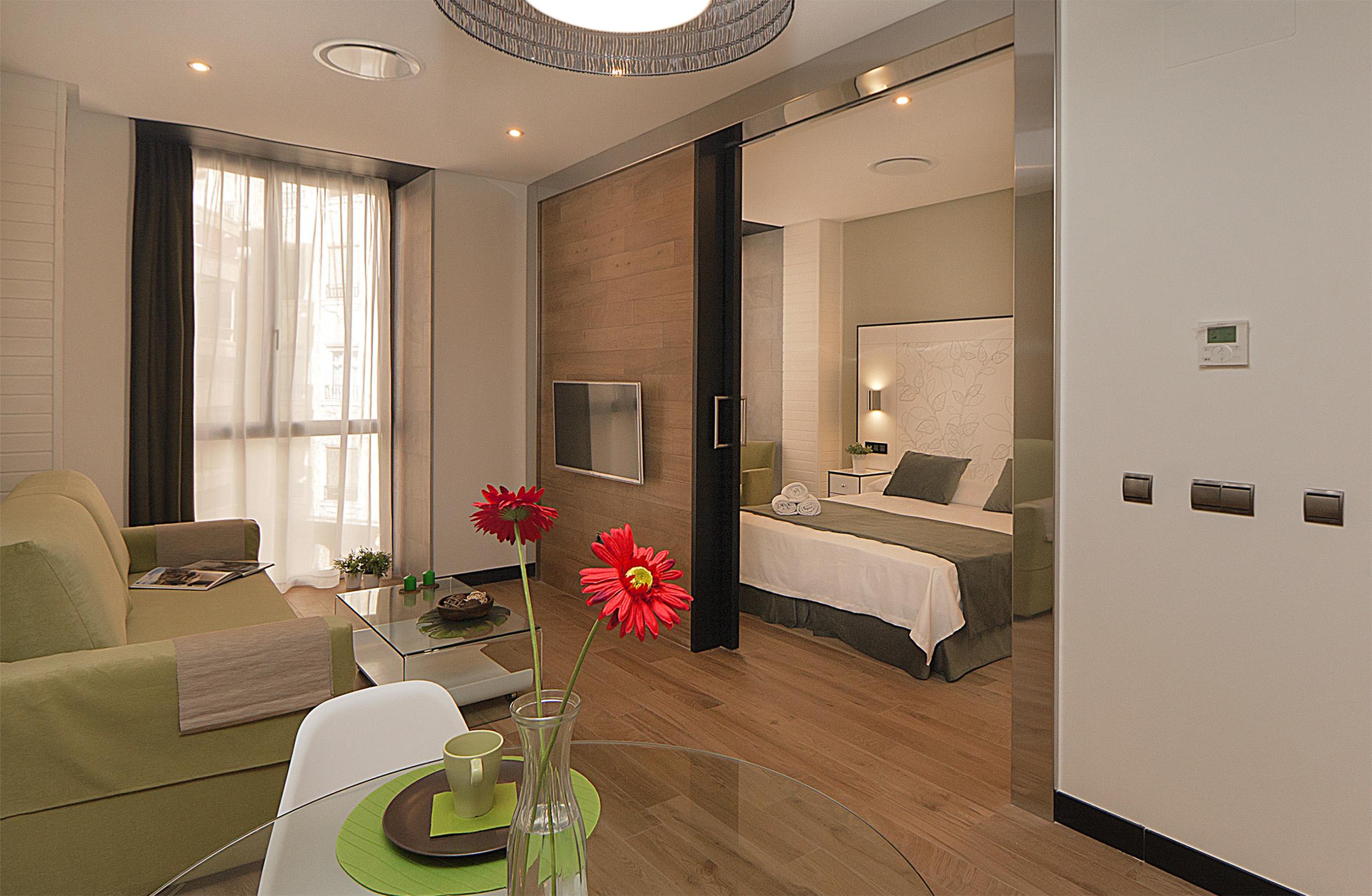Apartamentos Suites Oficentro Deluxe Малага Екстер'єр фото