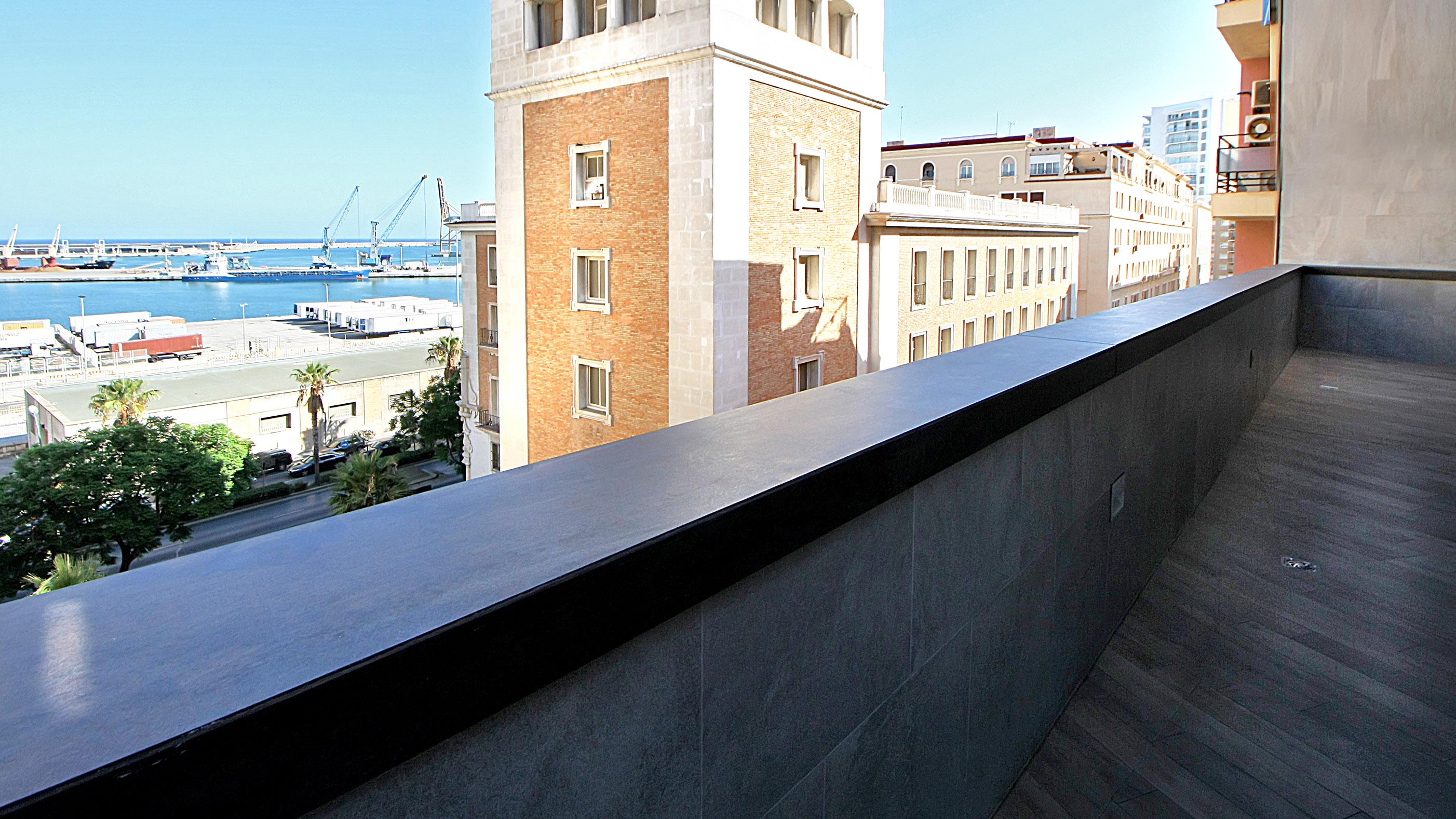 Apartamentos Suites Oficentro Deluxe Малага Екстер'єр фото