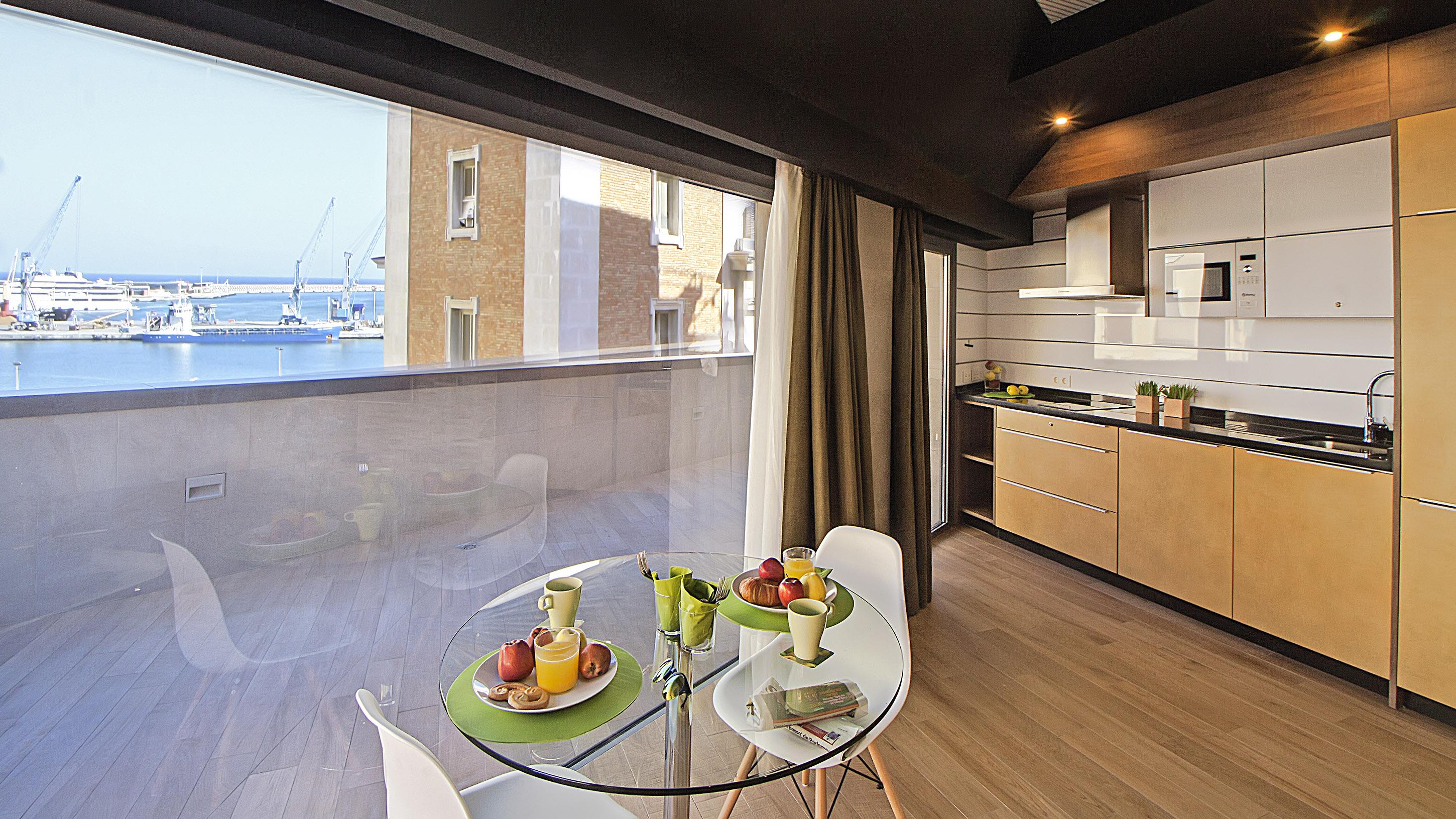 Apartamentos Suites Oficentro Deluxe Малага Екстер'єр фото
