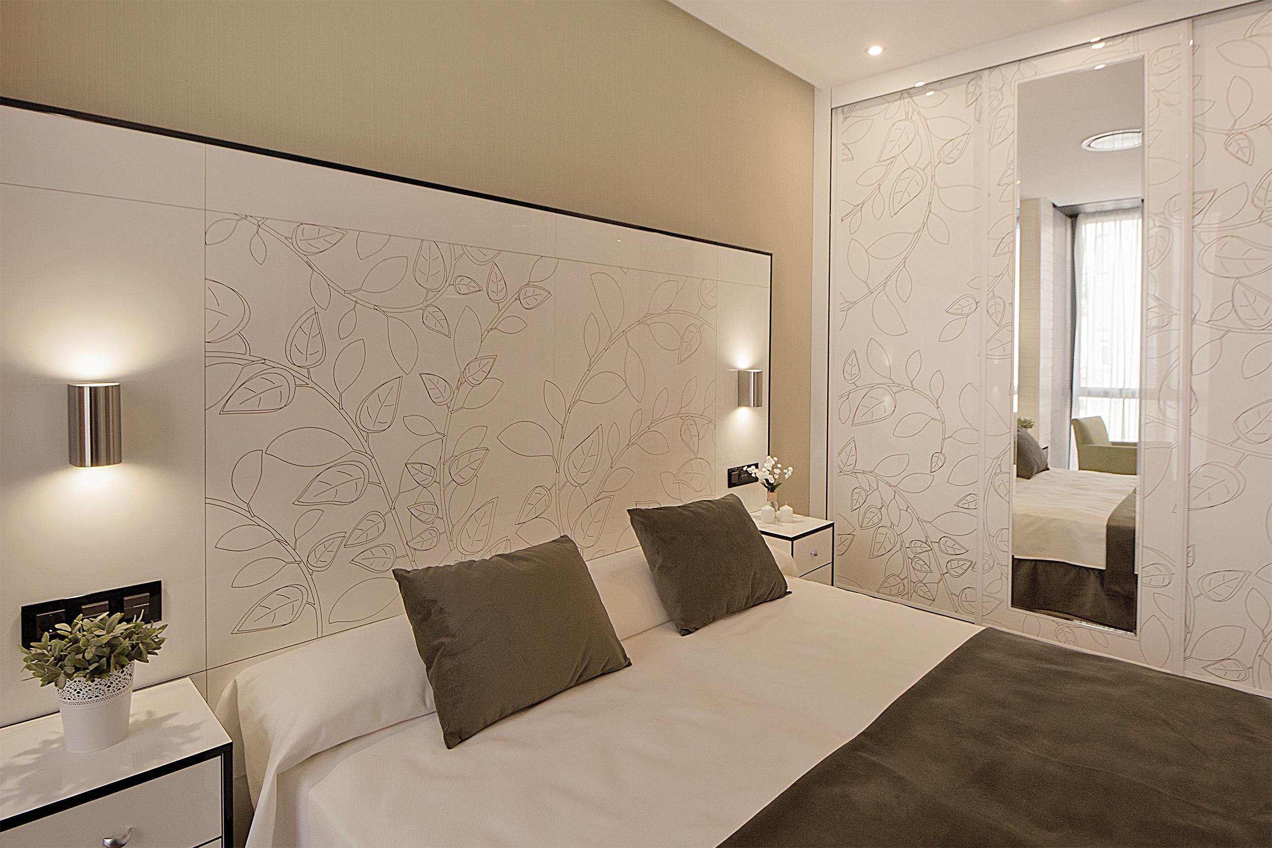 Apartamentos Suites Oficentro Deluxe Малага Екстер'єр фото