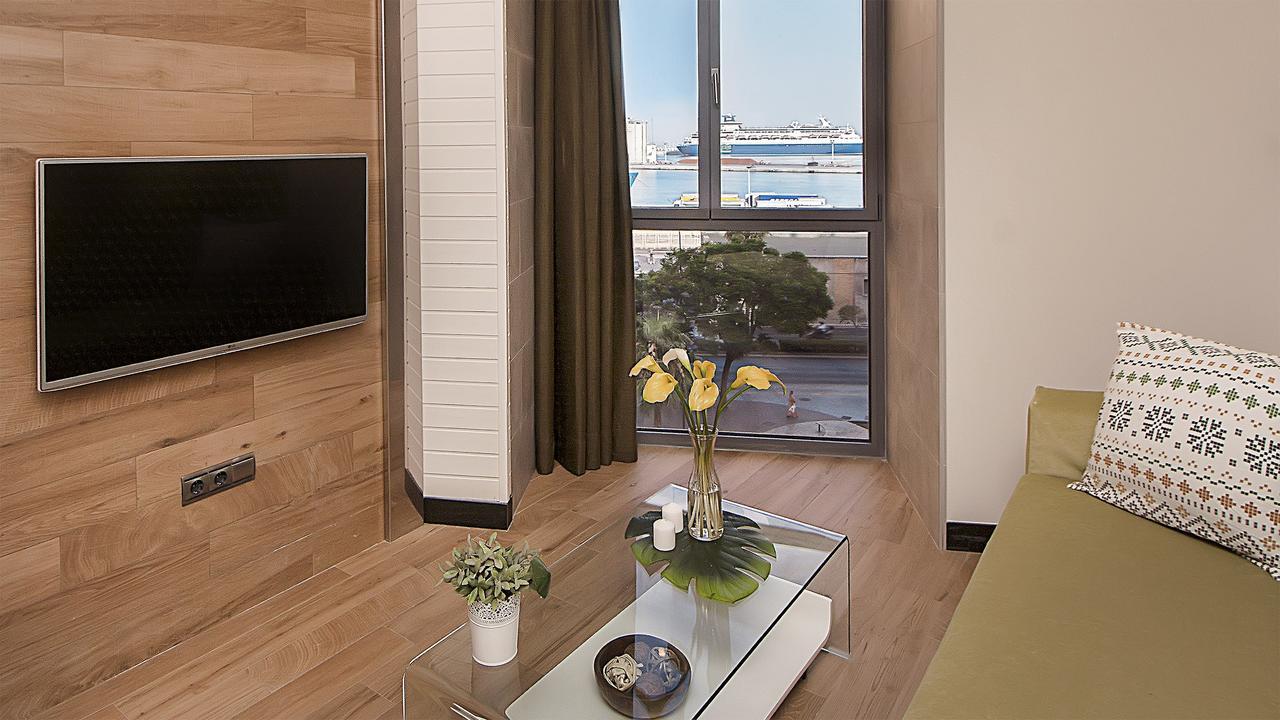 Apartamentos Suites Oficentro Deluxe Малага Екстер'єр фото