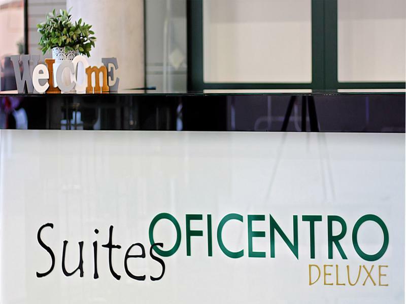 Apartamentos Suites Oficentro Deluxe Малага Екстер'єр фото